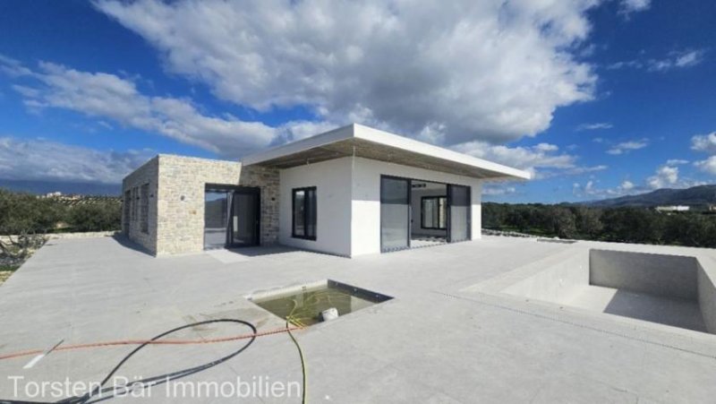 Pitsidia Kreta, Pitsidia: Im Bau befindliche ebenerdige Luxusvilla mit Panoramablick Haus kaufen